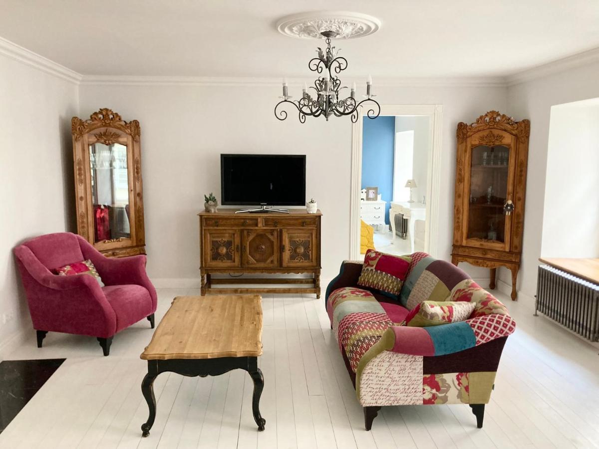 Shabby Chic - Apartment In The Heart Of Vilnius Old Town Exterior foto